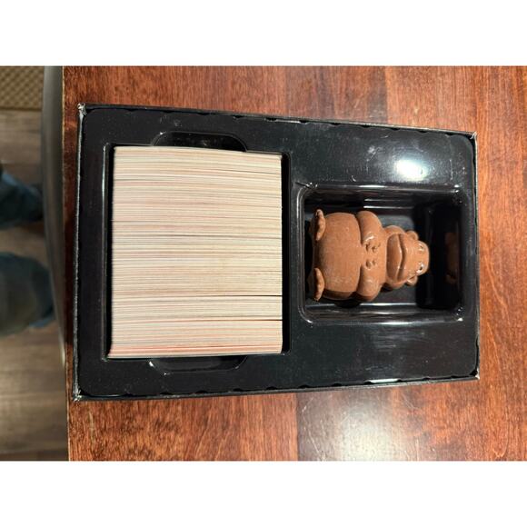 Spinmaster Chunky Monkey Business Card Game - Picture 7 of 8